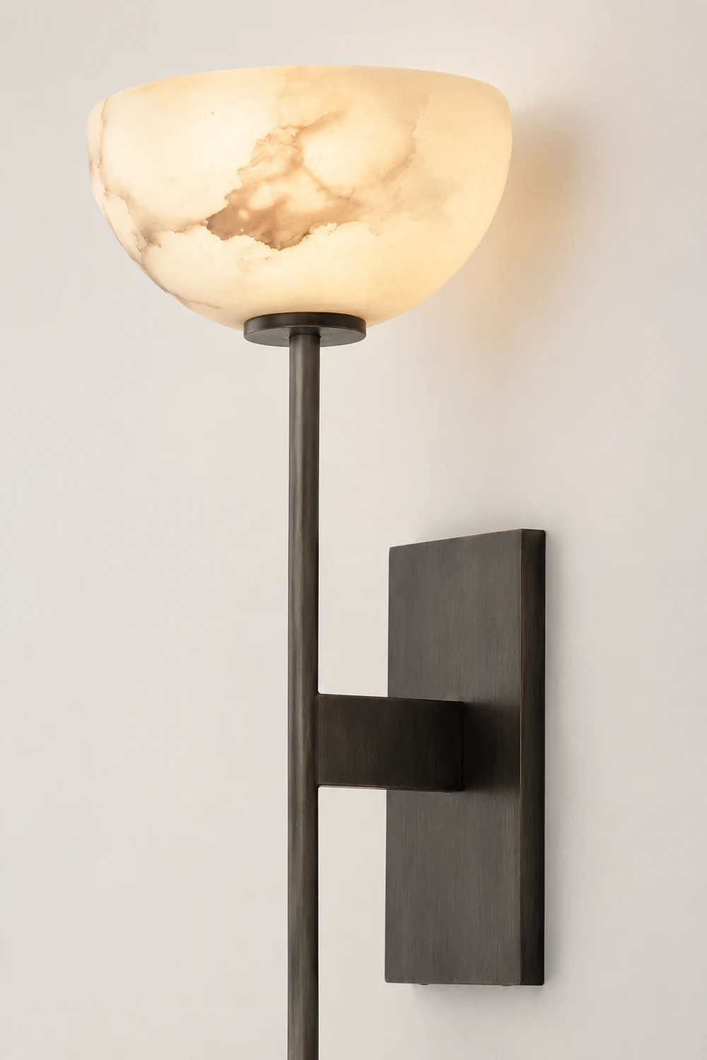 Alabaster Cup Wall Lamp - Lumpaz