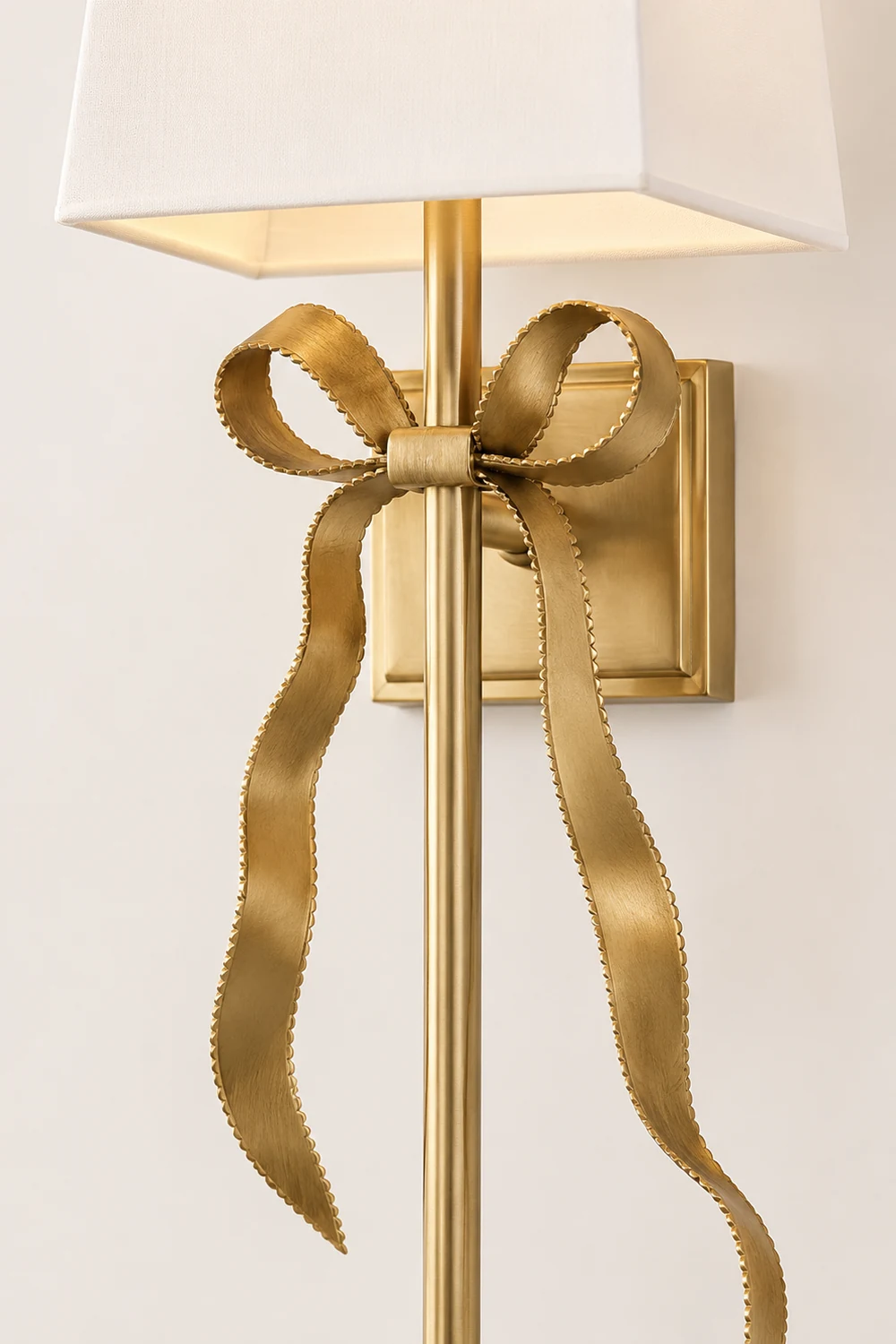 Ellery Bow Tail Sconce - Lumpaz