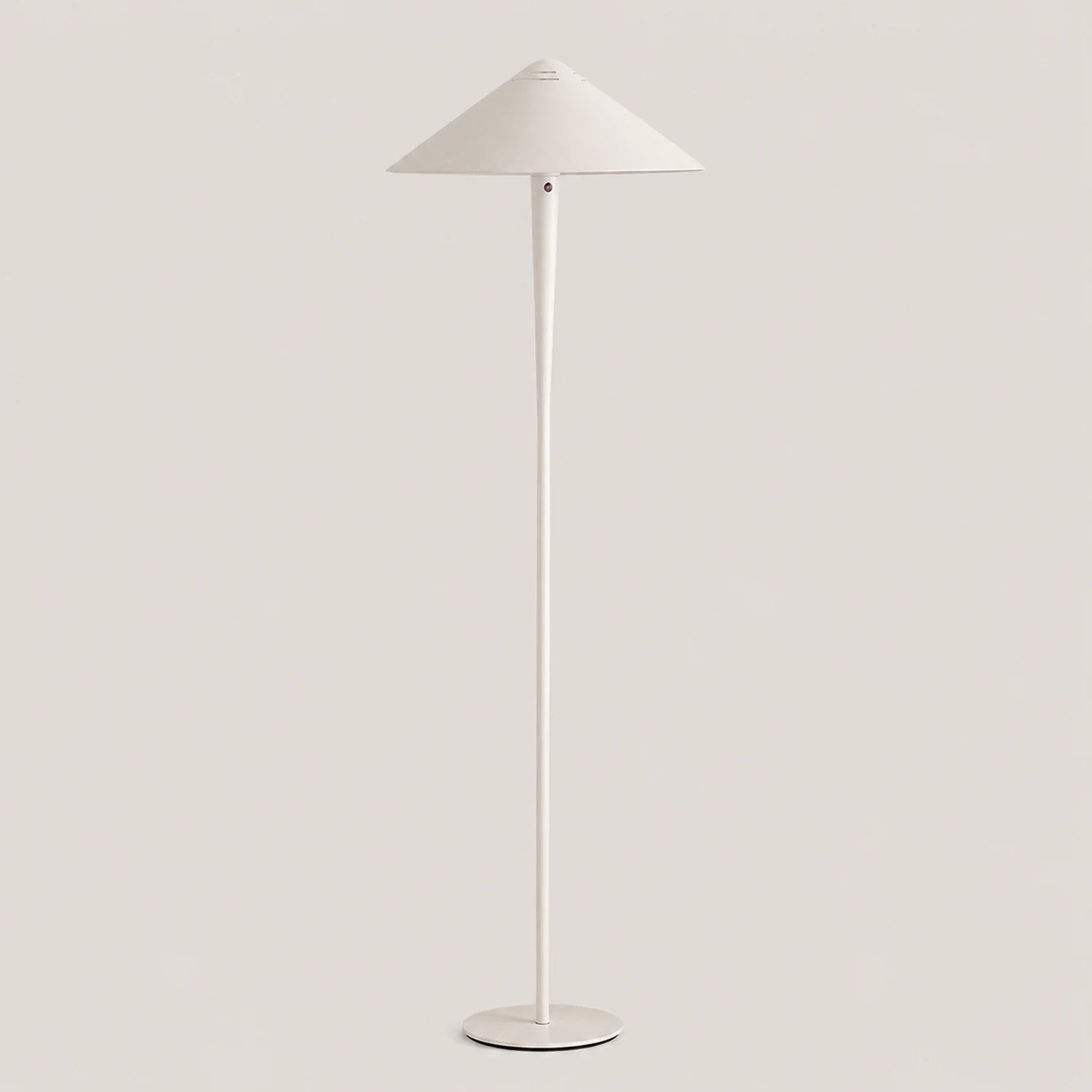 Cone Shade Modern Floor Lamp - Lumpaz