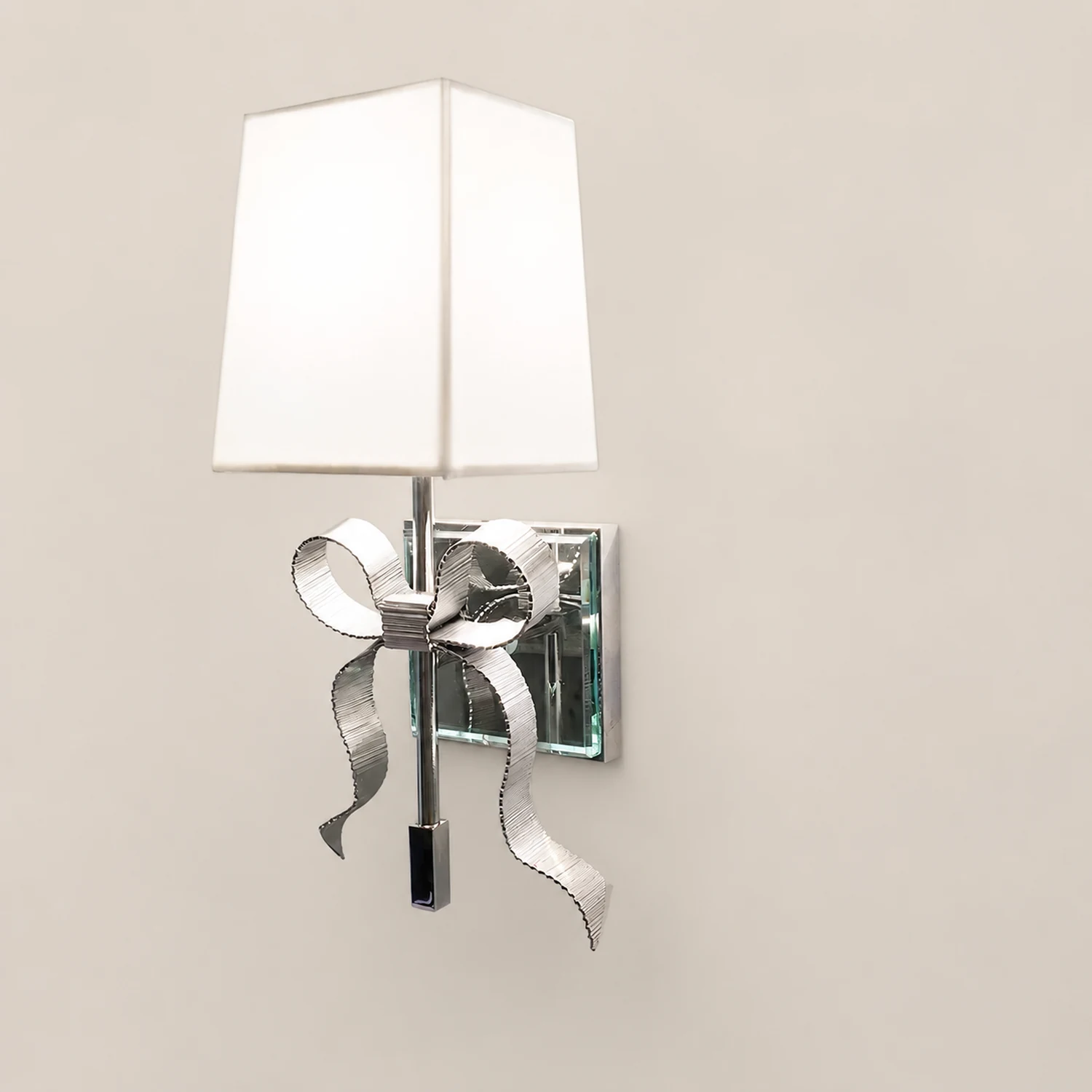 Ellery Bow Wall Light - Lumpaz