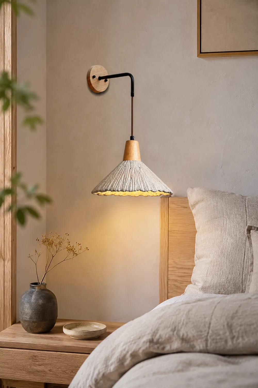 Vintage Textured Wood Wall Lamp - Lumpaz