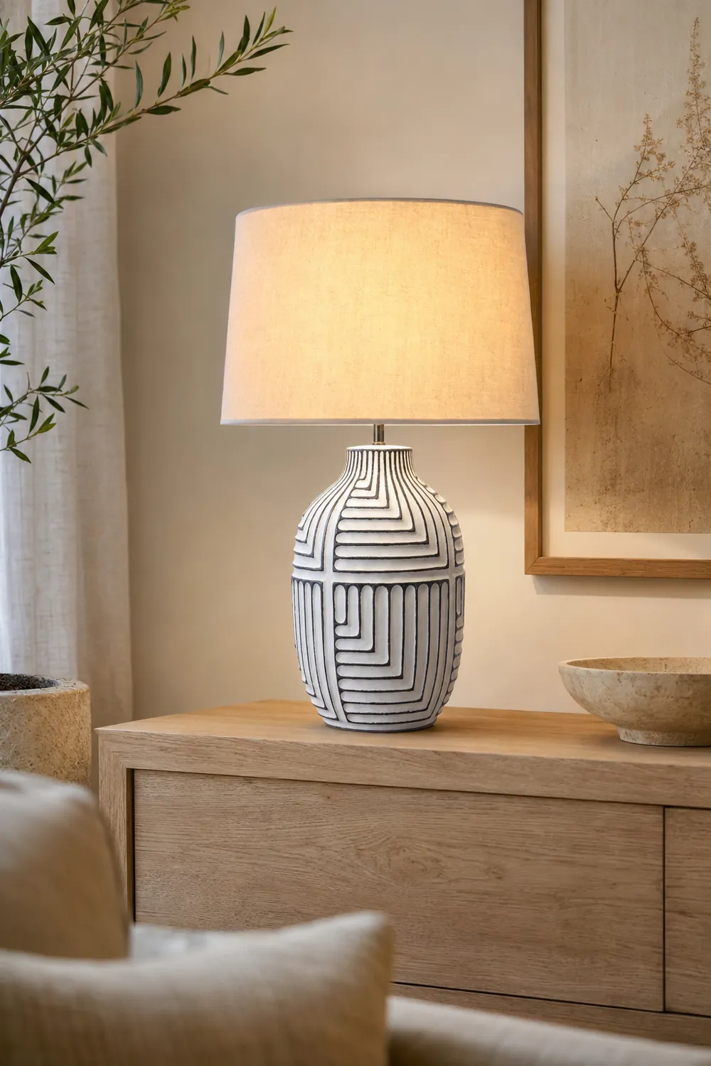 Retro rural woodcarving decorative fabric table lamp - Lumpaz