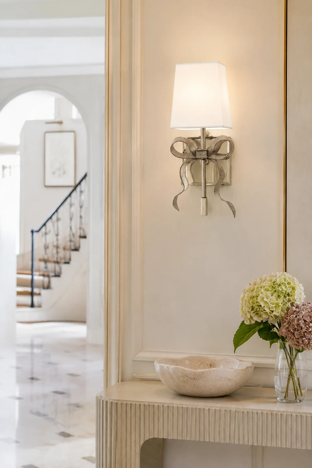 Ellery Bow Wall Light - Lumpaz
