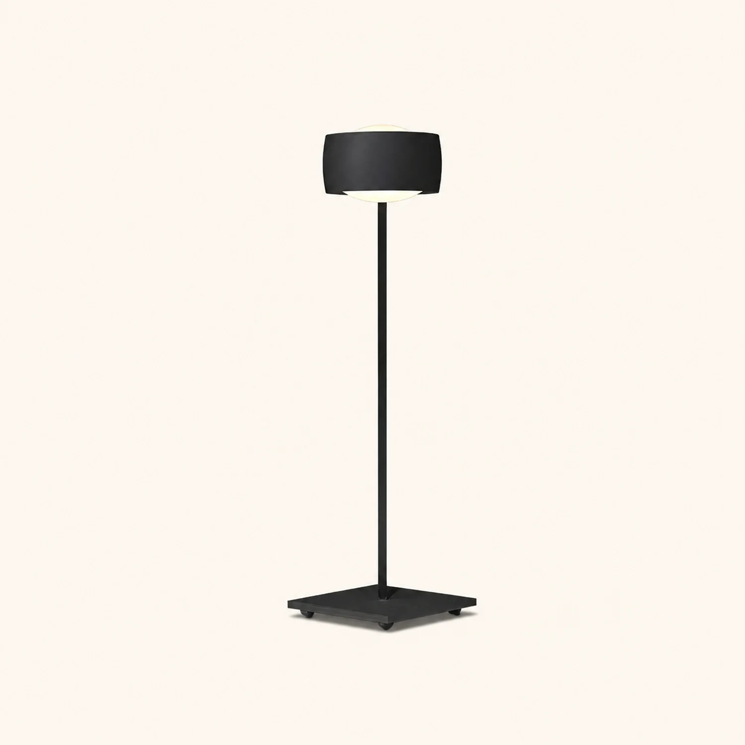 Minimalist Tall Stand Desk Lamp - Lumpaz