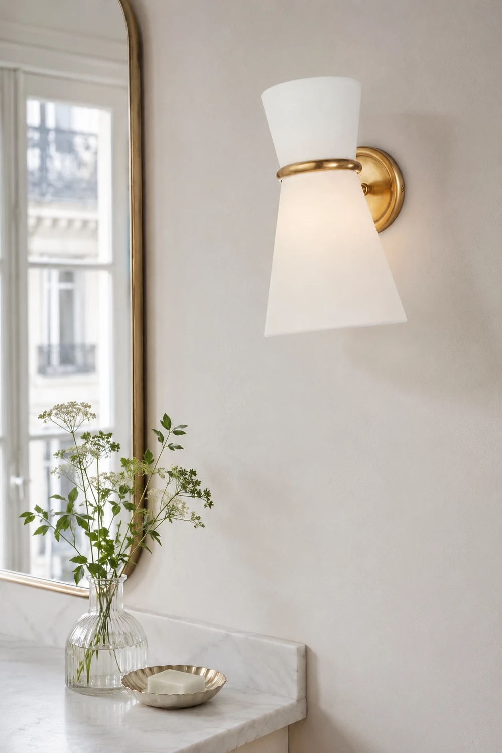 Clarkson Rotating Wall Light - Lumpaz
