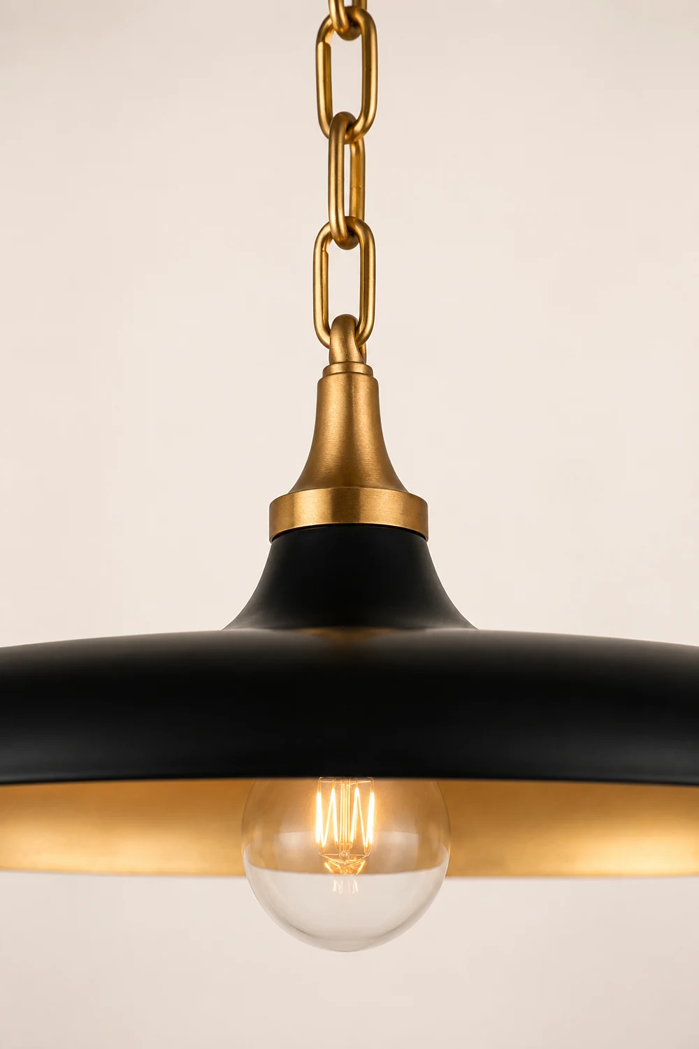 Visual Comfort Piatto Pendant Lamp - Lumpaz