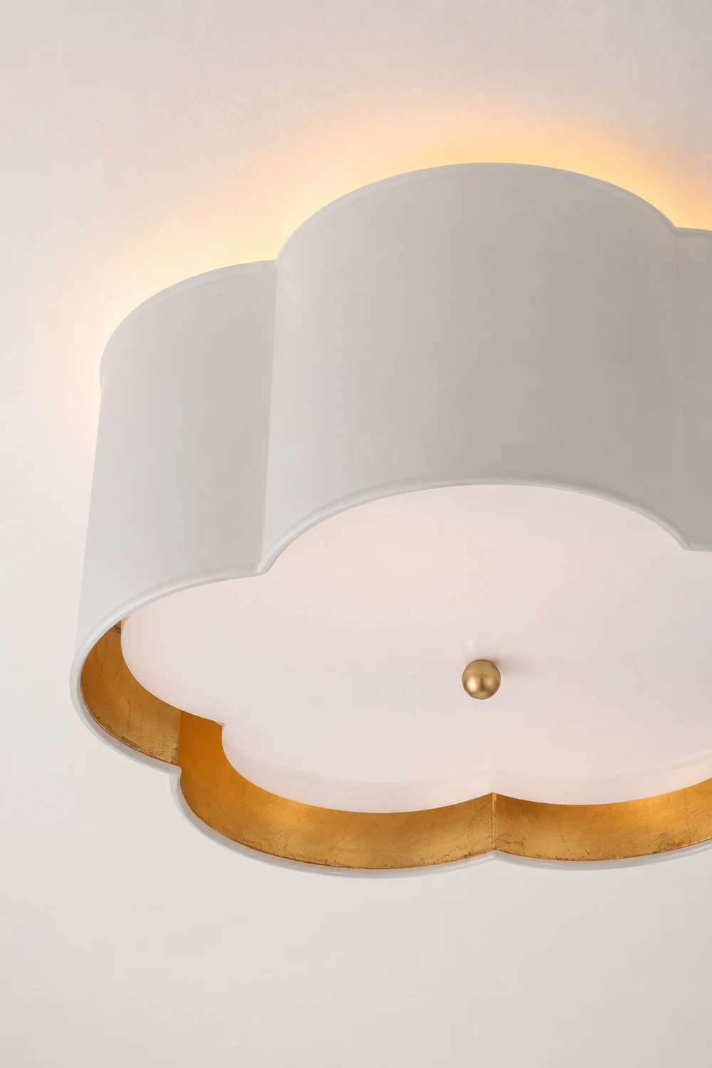 Scalloped Gold Trim Ceiling Light - Lumpaz