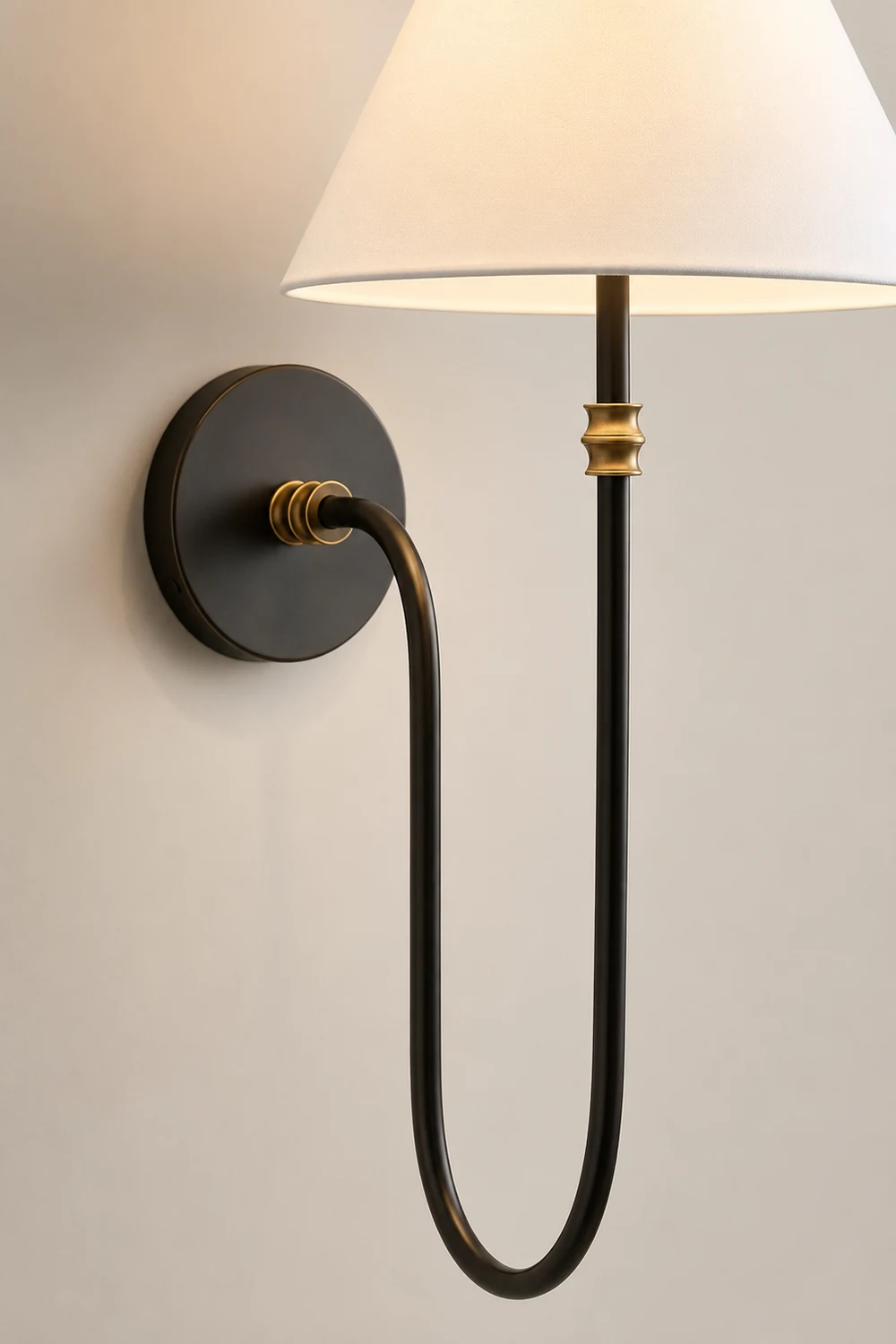 Collins Shaded Wall Light - Lumpaz