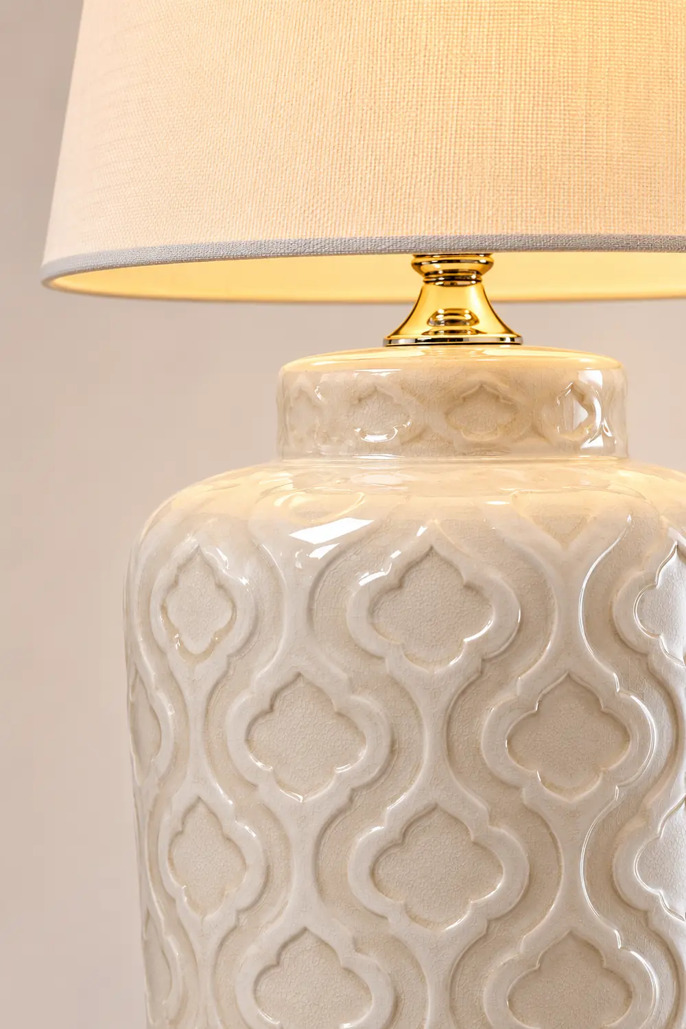 Textured Jar Table Lamp with Tapered Shade - Lumpaz