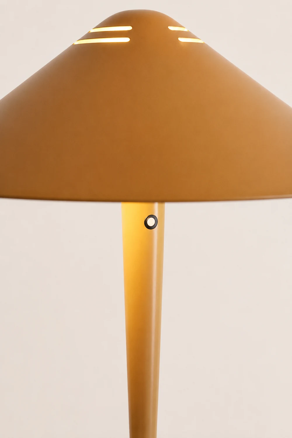 Cone Shade Modern Floor Lamp - Lumpaz