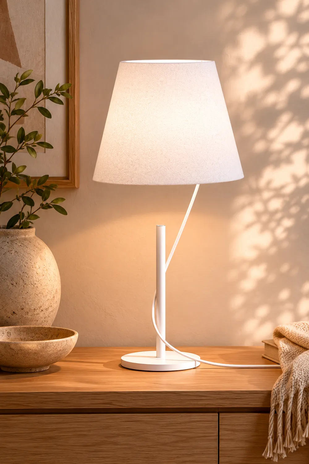 slim line hover LED table lamp - Lumpaz