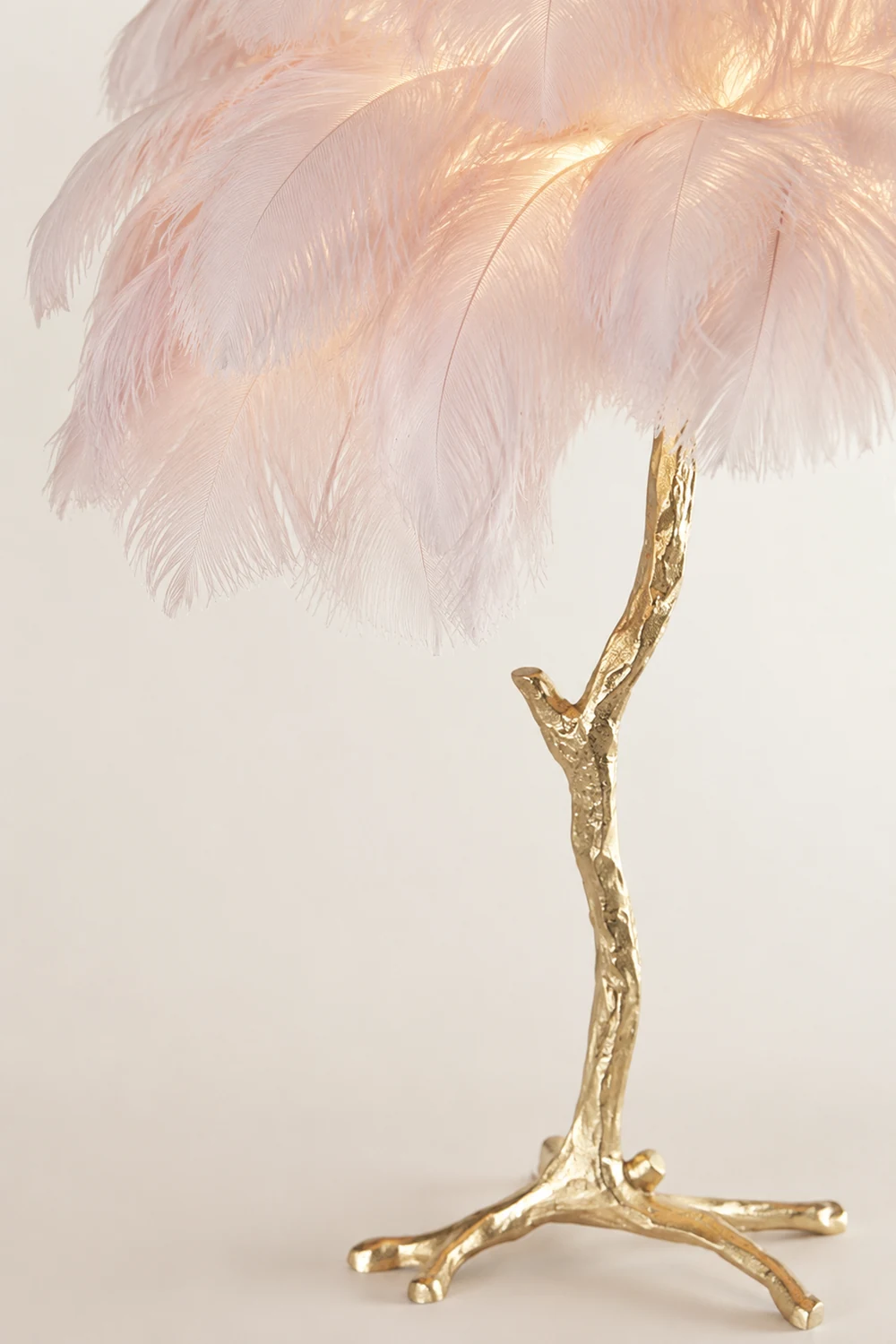 Colorful Ostrich Feather Table Lamp - Lumpaz