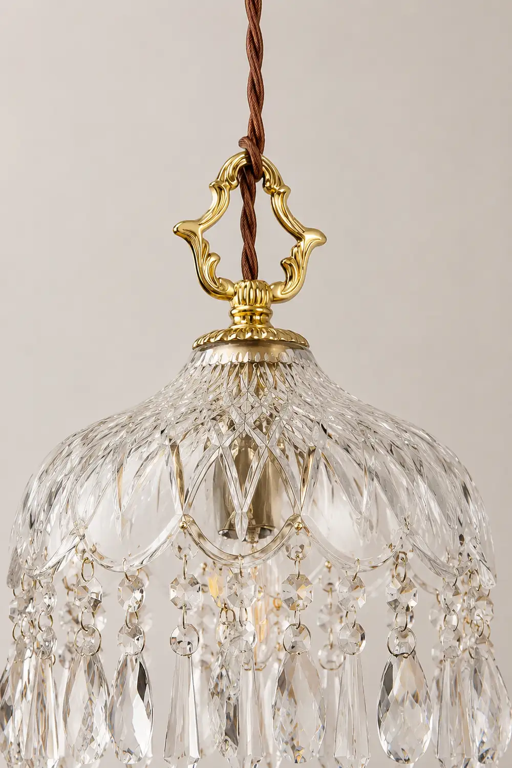 Handcrafted Crystal Chandelier - Lumpaz