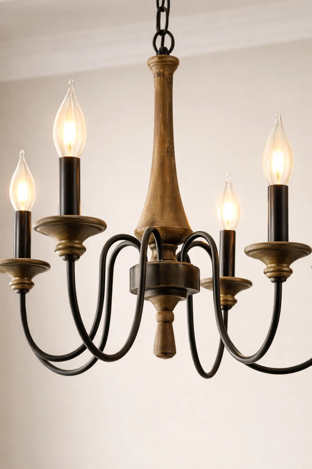 Shebrew Country Chandelier - Lumpaz