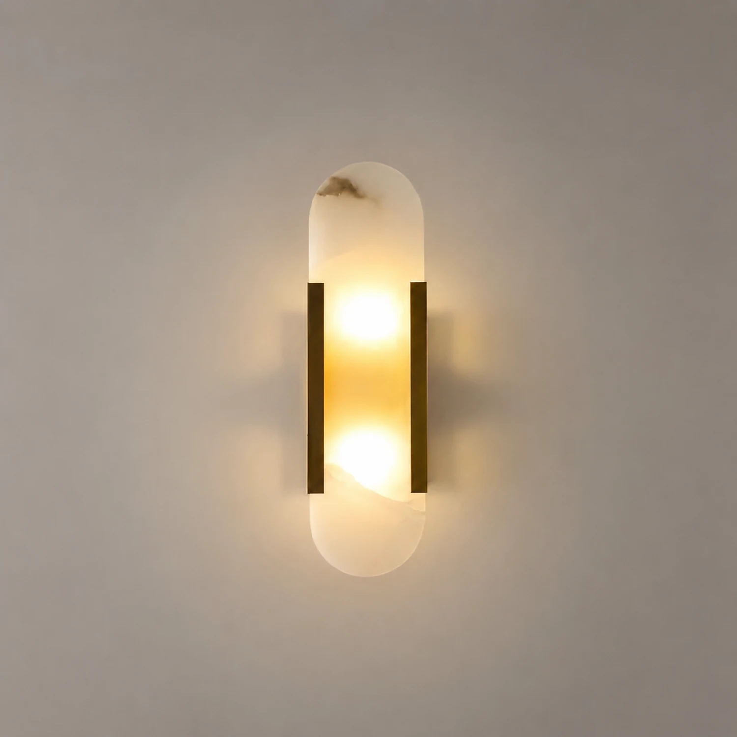 Modern Vertical Alabaster Wall Sconce - Lumpaz