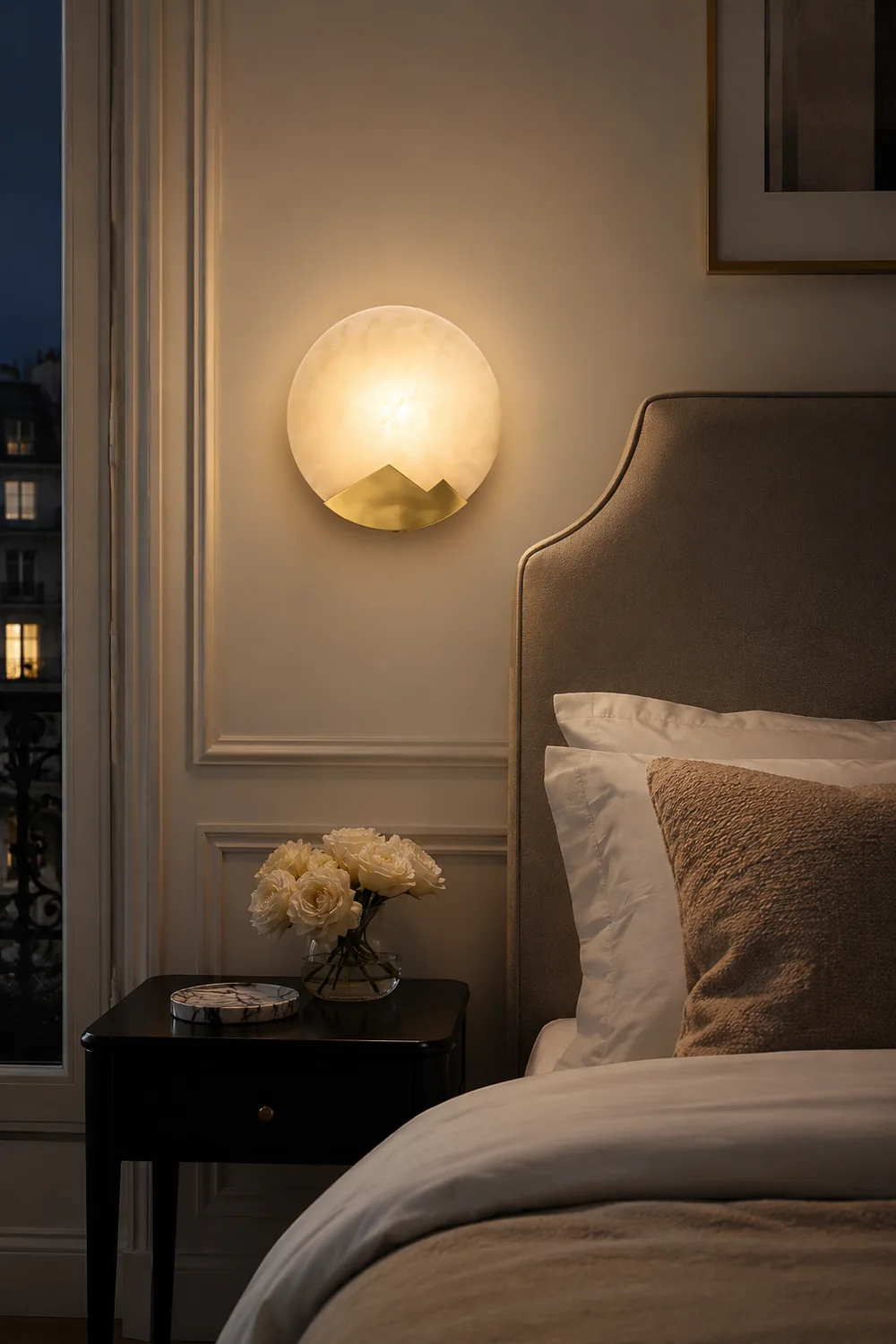Brass and Alabaster Round Wall Light - Lumpaz