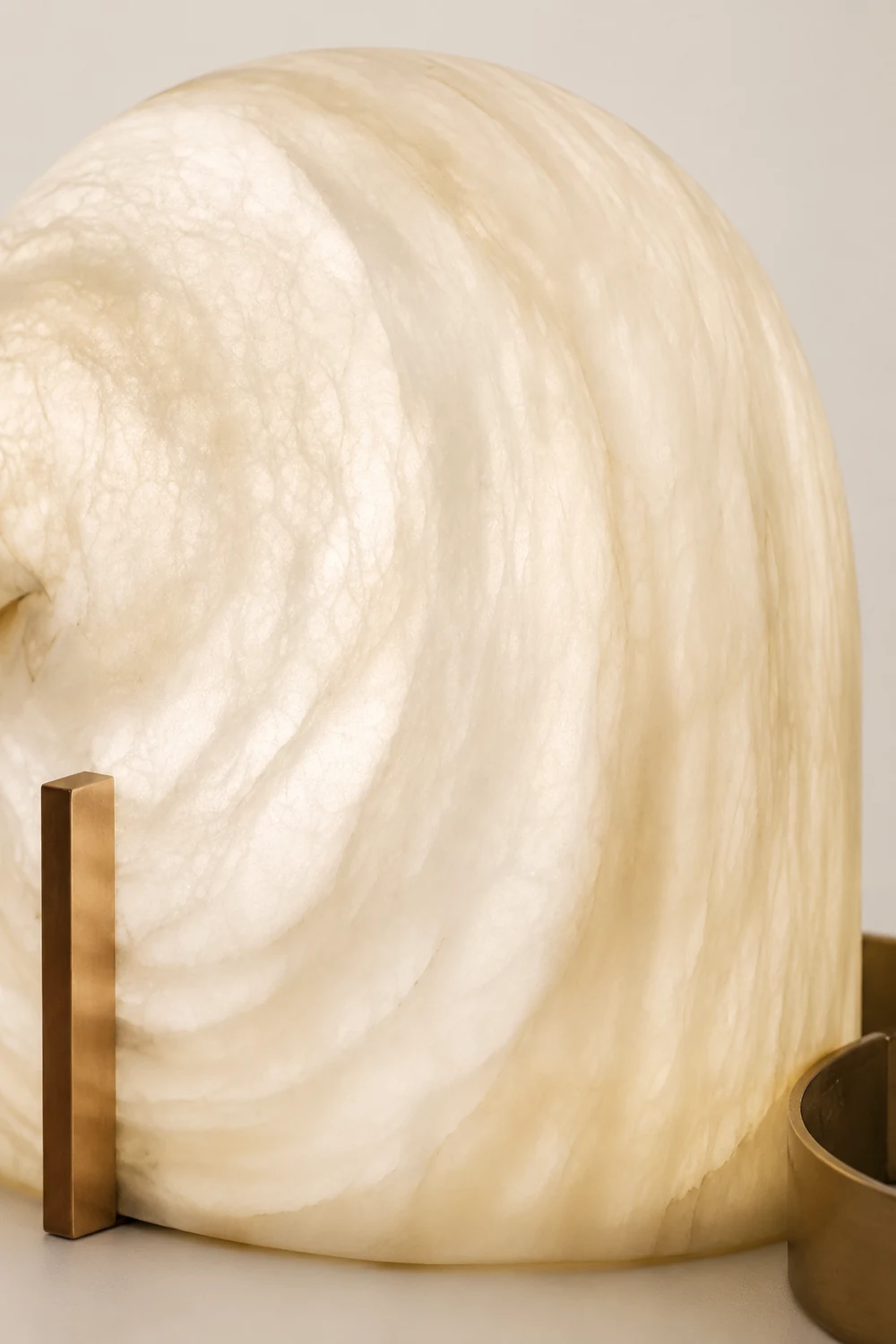 Handmade Alabaster Table Lamp - Lumpaz