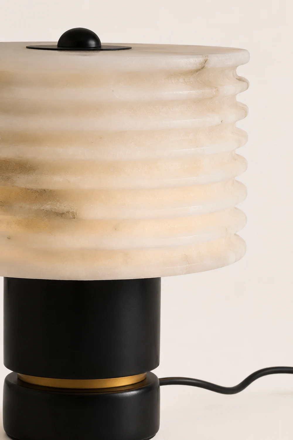 Luxury Black Alabaster Table Lamp - Lumpaz