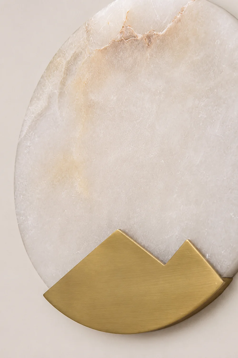 Brass and Alabaster Round Wall Light - Lumpaz