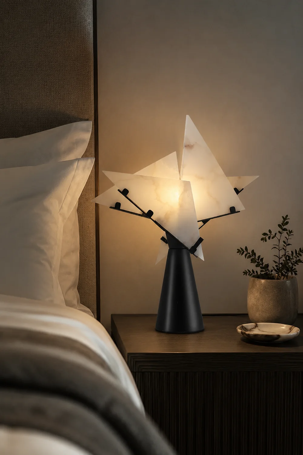 Abstract Alabaster Table Lamp - Lumpaz
