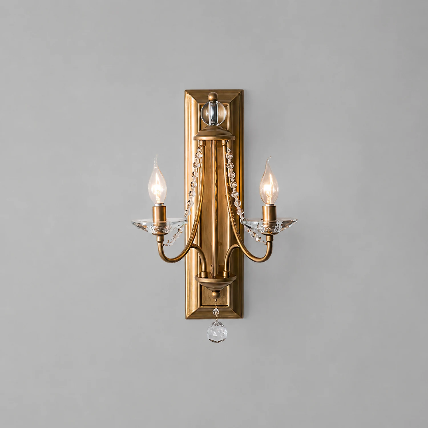 French Country Wood Backplate Wall Lamp - Lumpaz