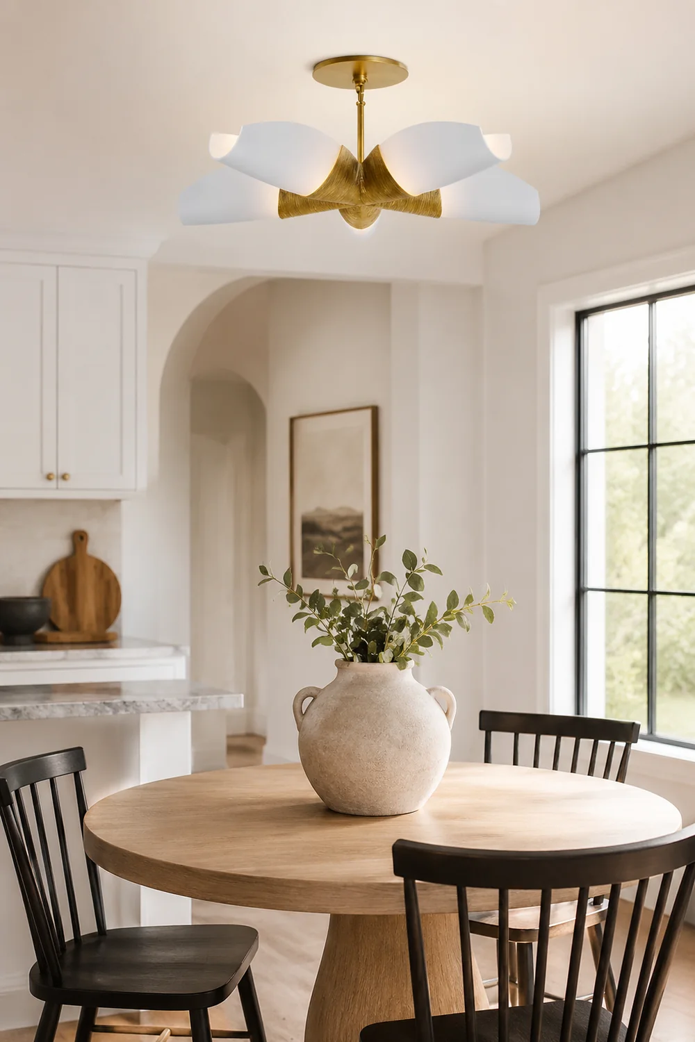 Utopia Five Arm Chandelier - Lumpaz