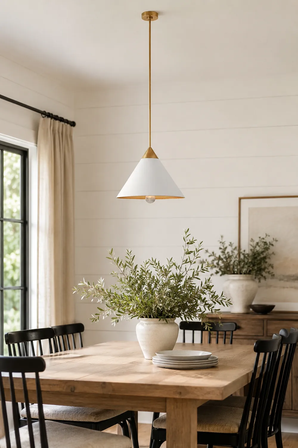 Minimalist Cone-Shaped Brass Pendant Lamp - Lumpaz