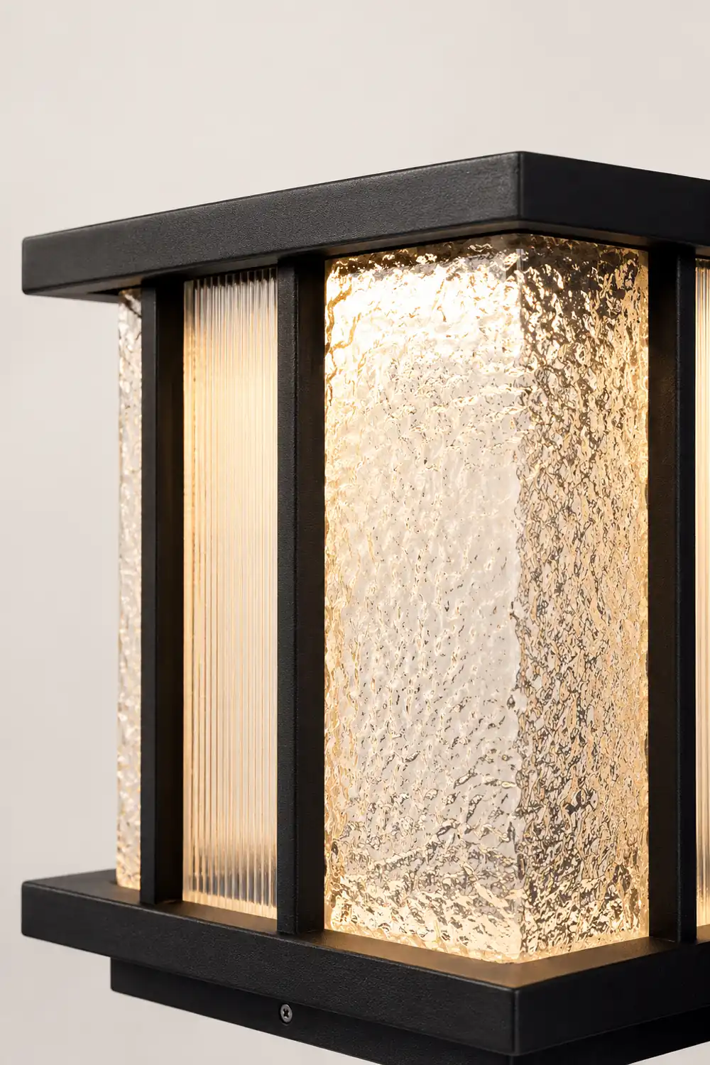 Modern Cube Solar Outdoor Light - Lumpaz