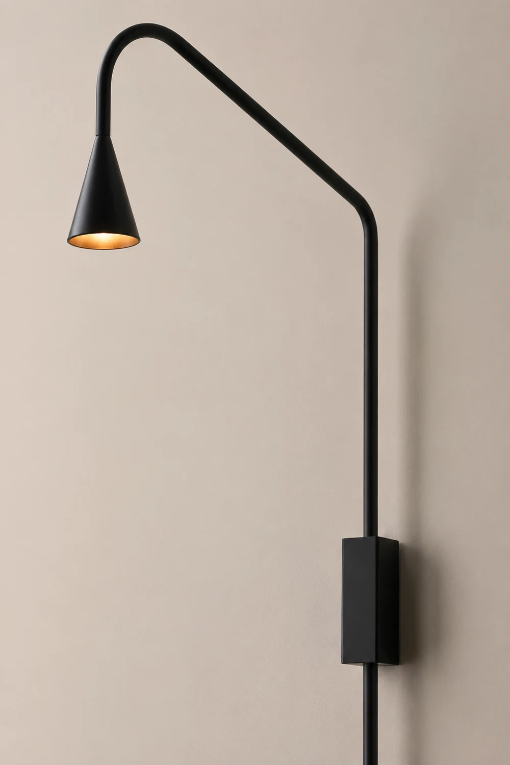 Svarna Wall Lamp - Lumpaz