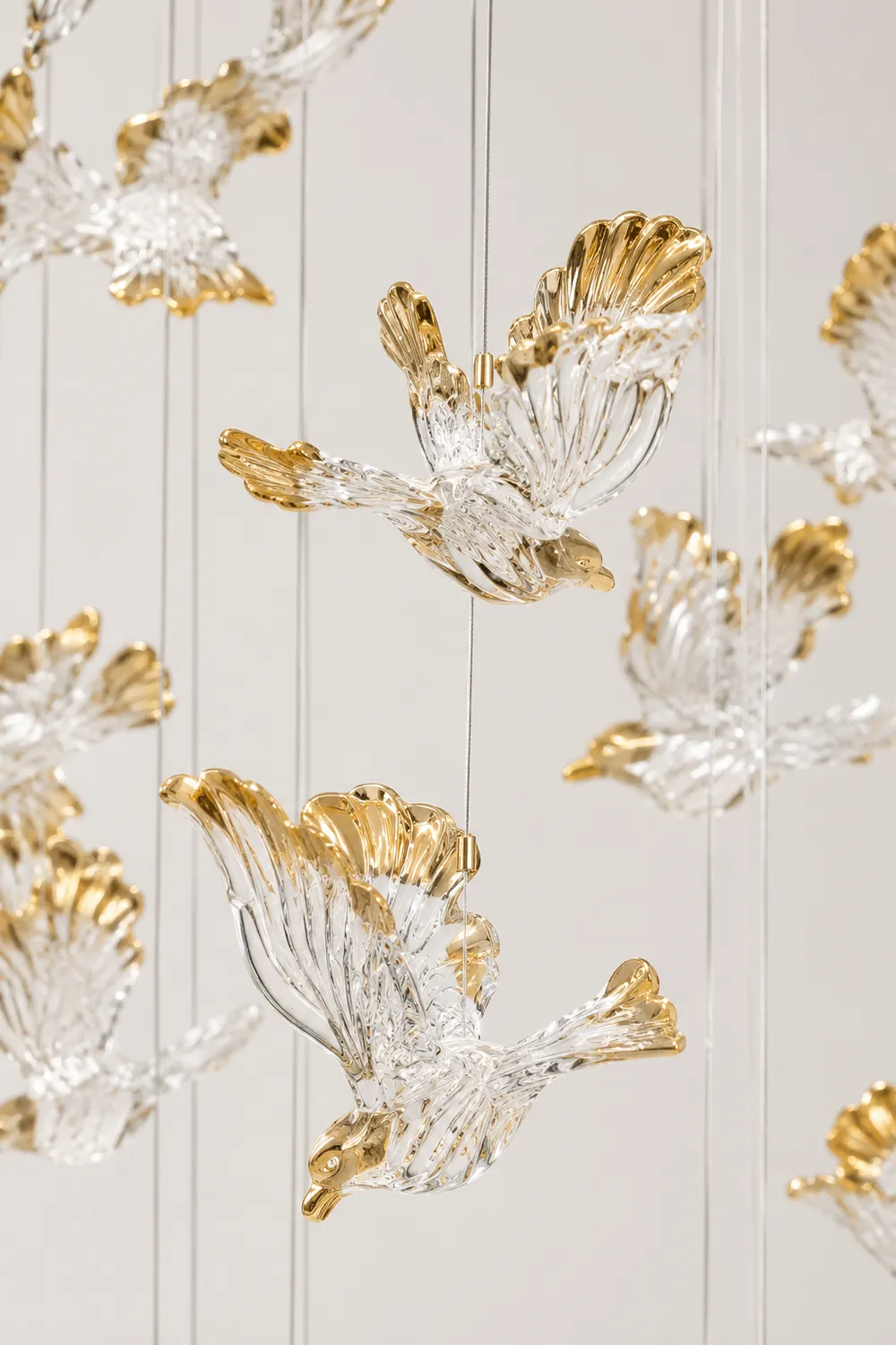 Frosted Petals Frozen Chandelier - Lumpaz