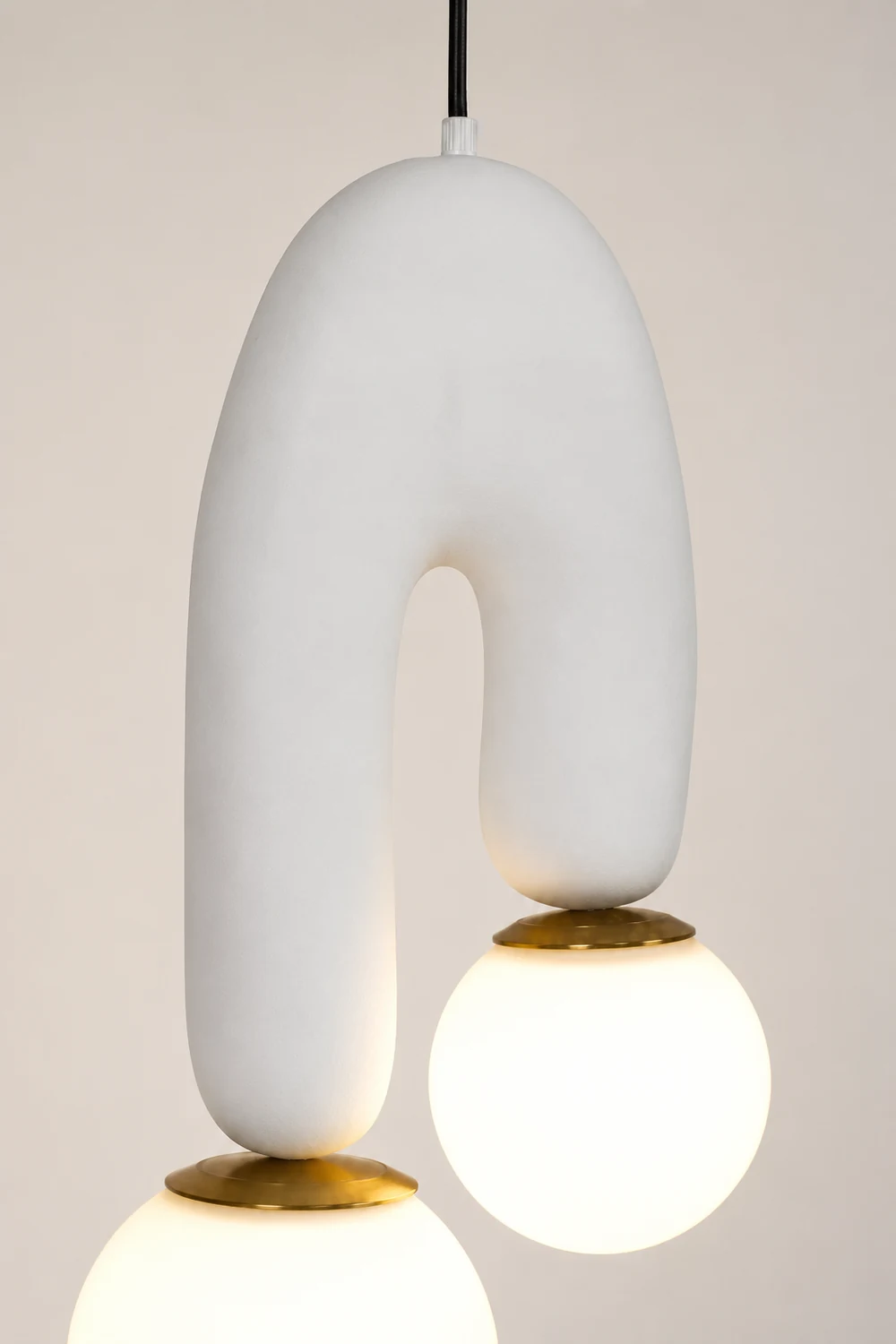 Oo Smooth Pendant Light - Lumpaz