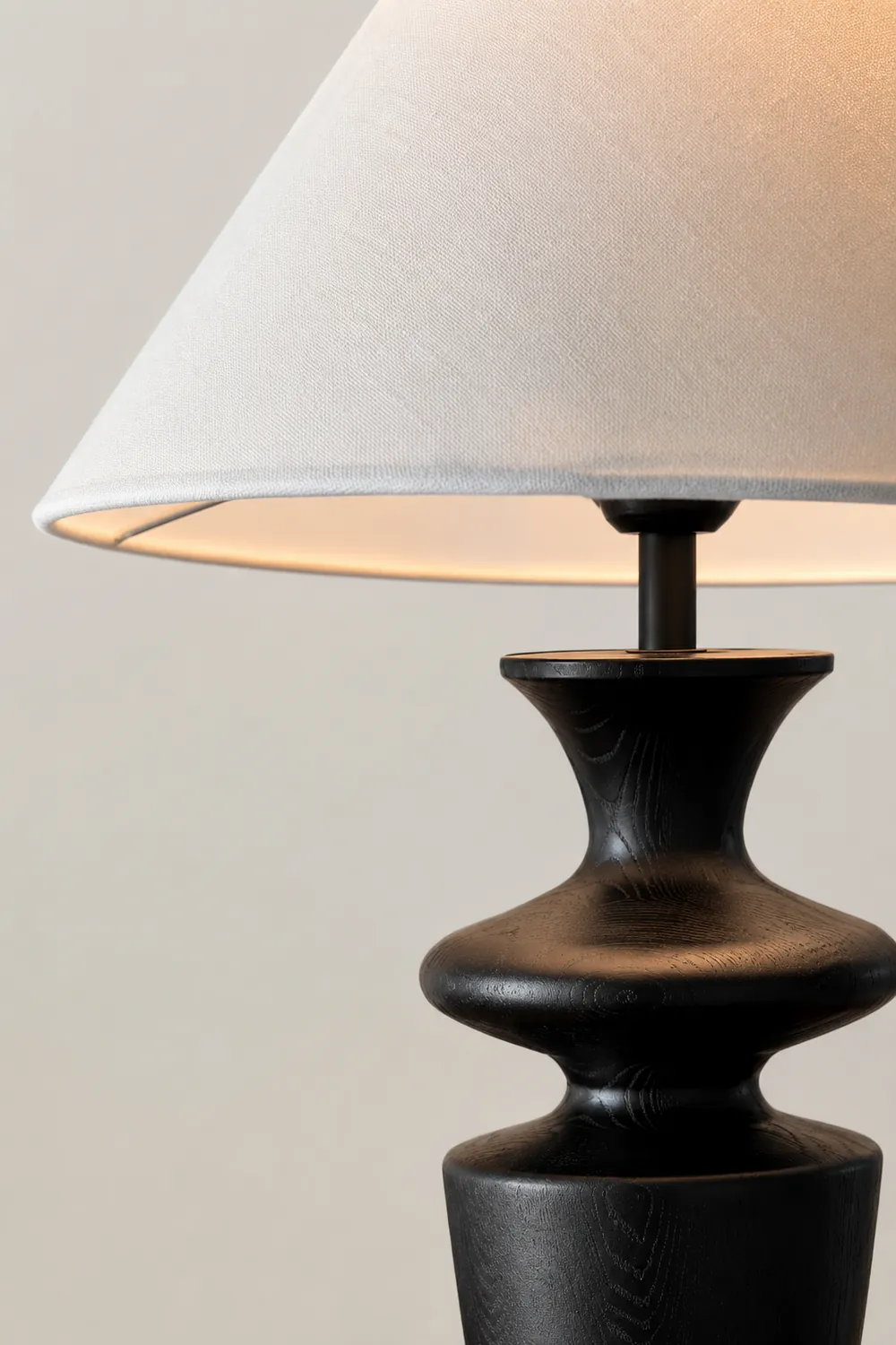 Grace Wood Table Lamp - Lumpaz