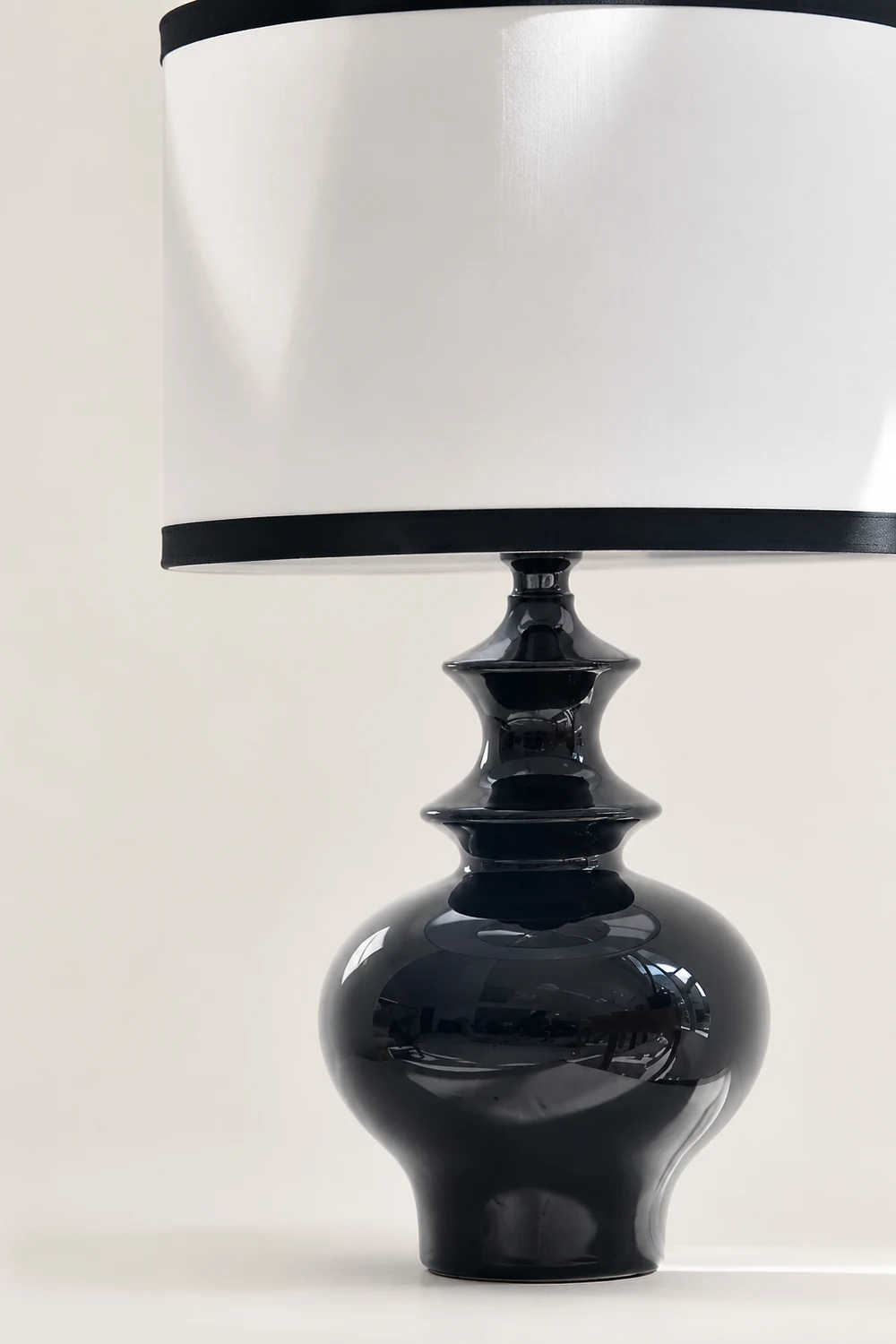 Jarrige Table Lamp - Lumpaz