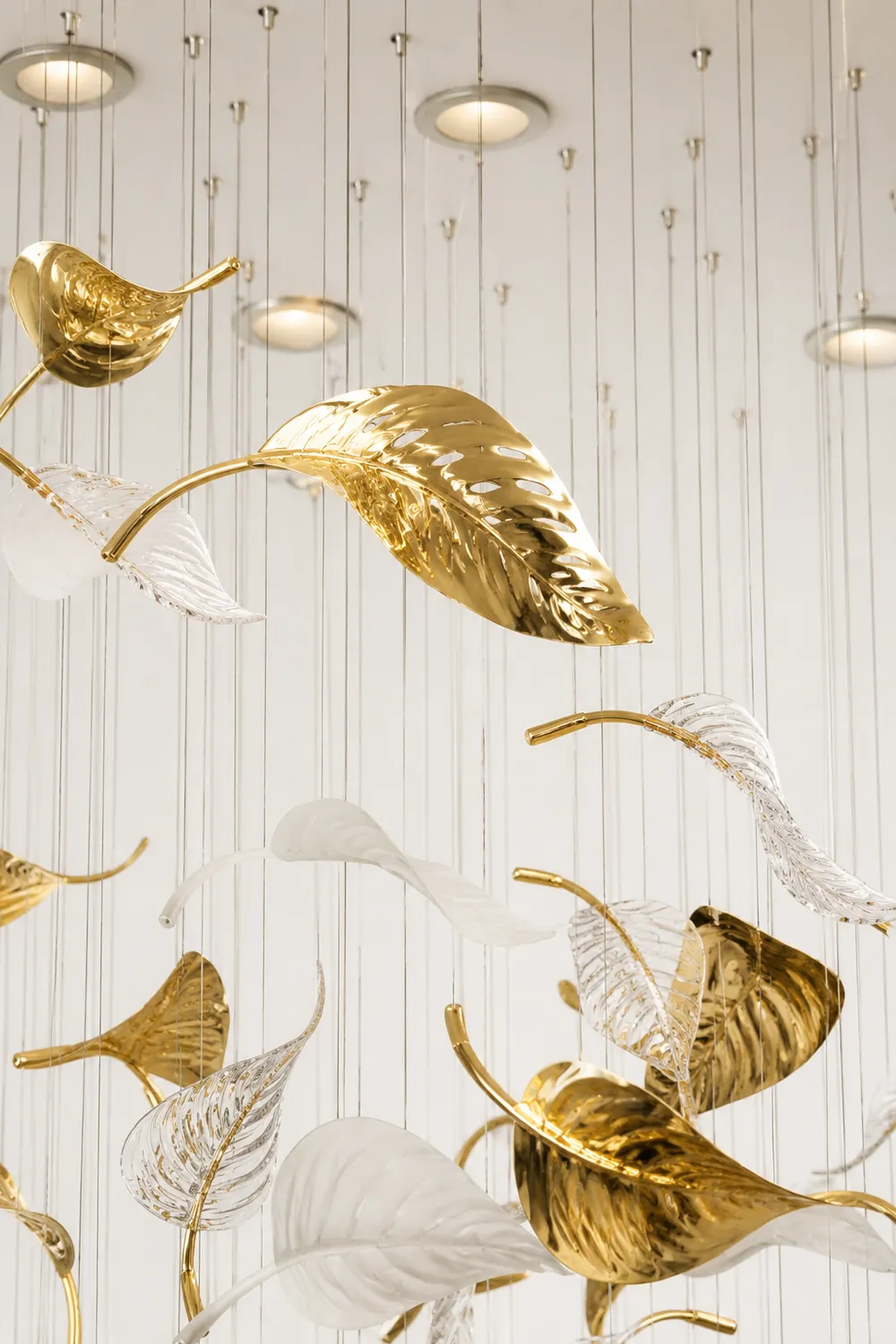 Linden Leaves Chandelier - Lumpaz