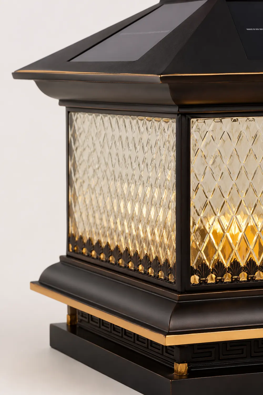 Diamond Solar Post Outdoor Light - Lumpaz