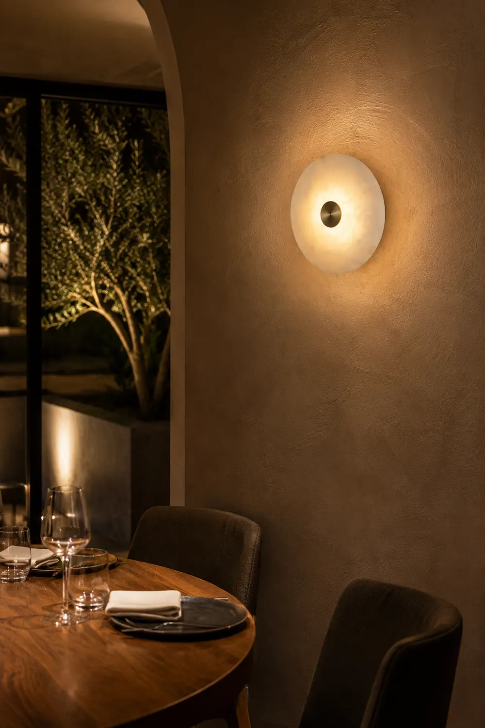 Disc Shaped Alabaster Wall Light - Lumpaz