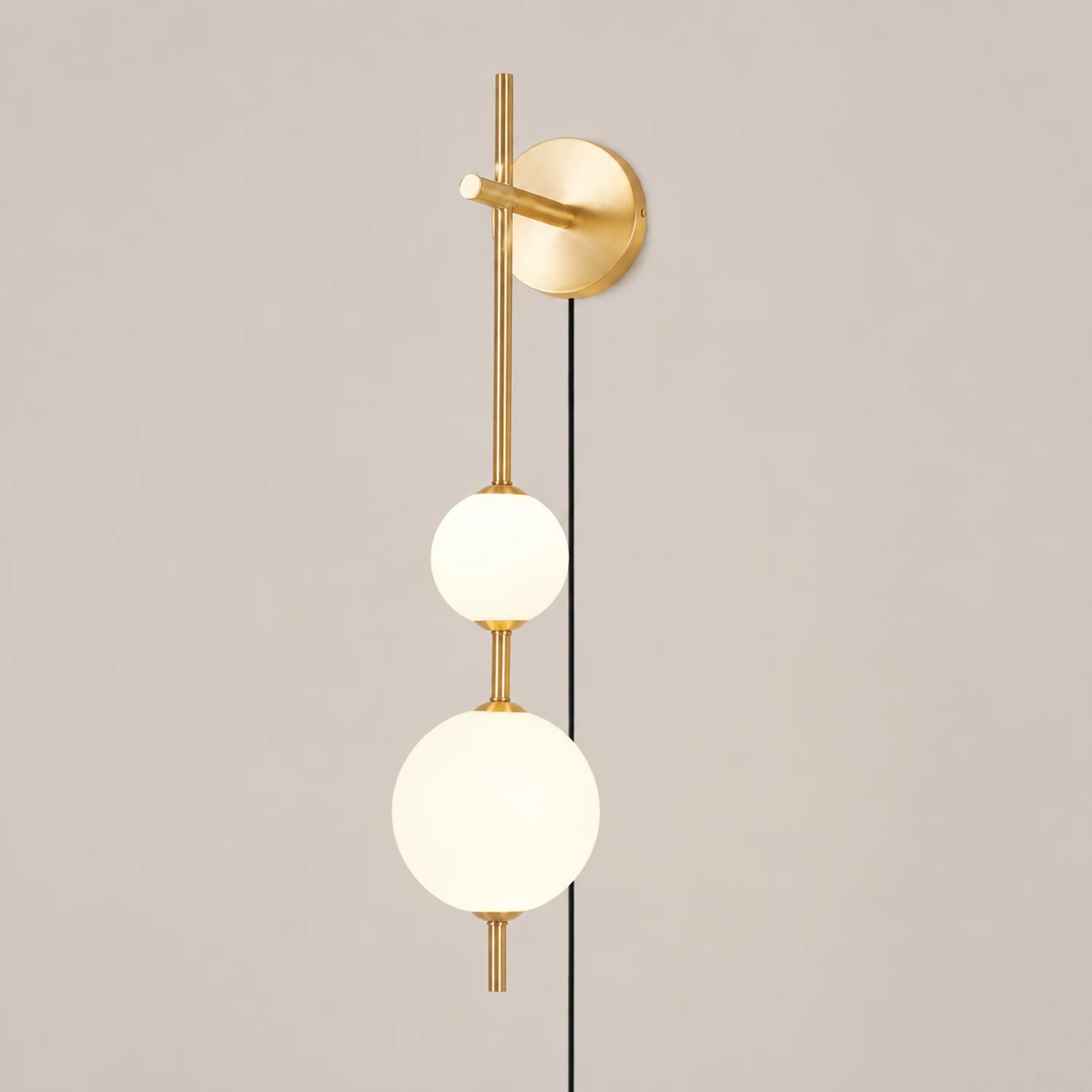 Vertical Globe Plug-in Wall Lamp - Lumpaz