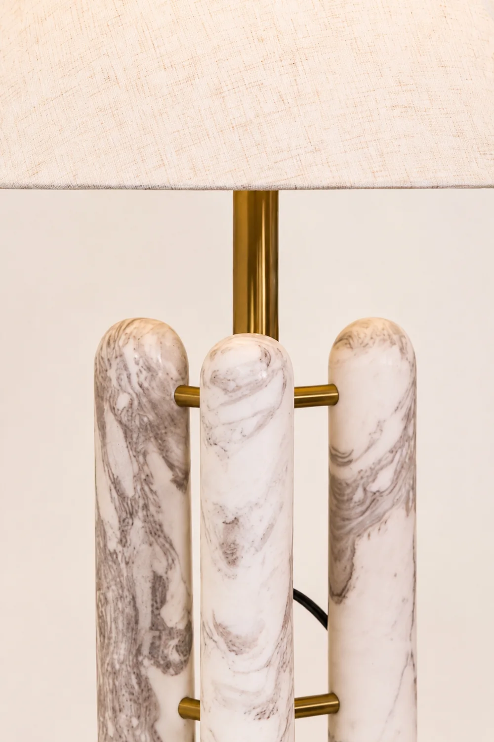 Lloyd Table Lamp - Lumpaz