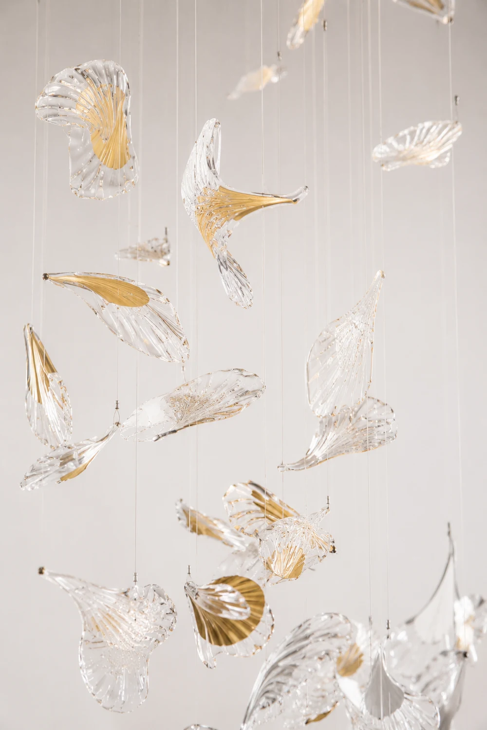 Breezeleaf Chandelier - Lumpaz