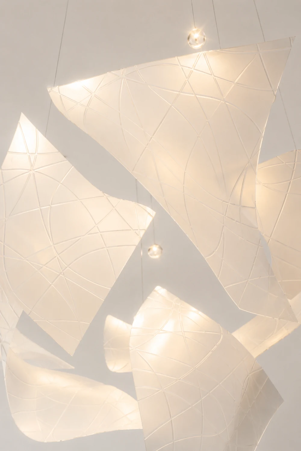 Thawflux Chandelier - Lumpaz
