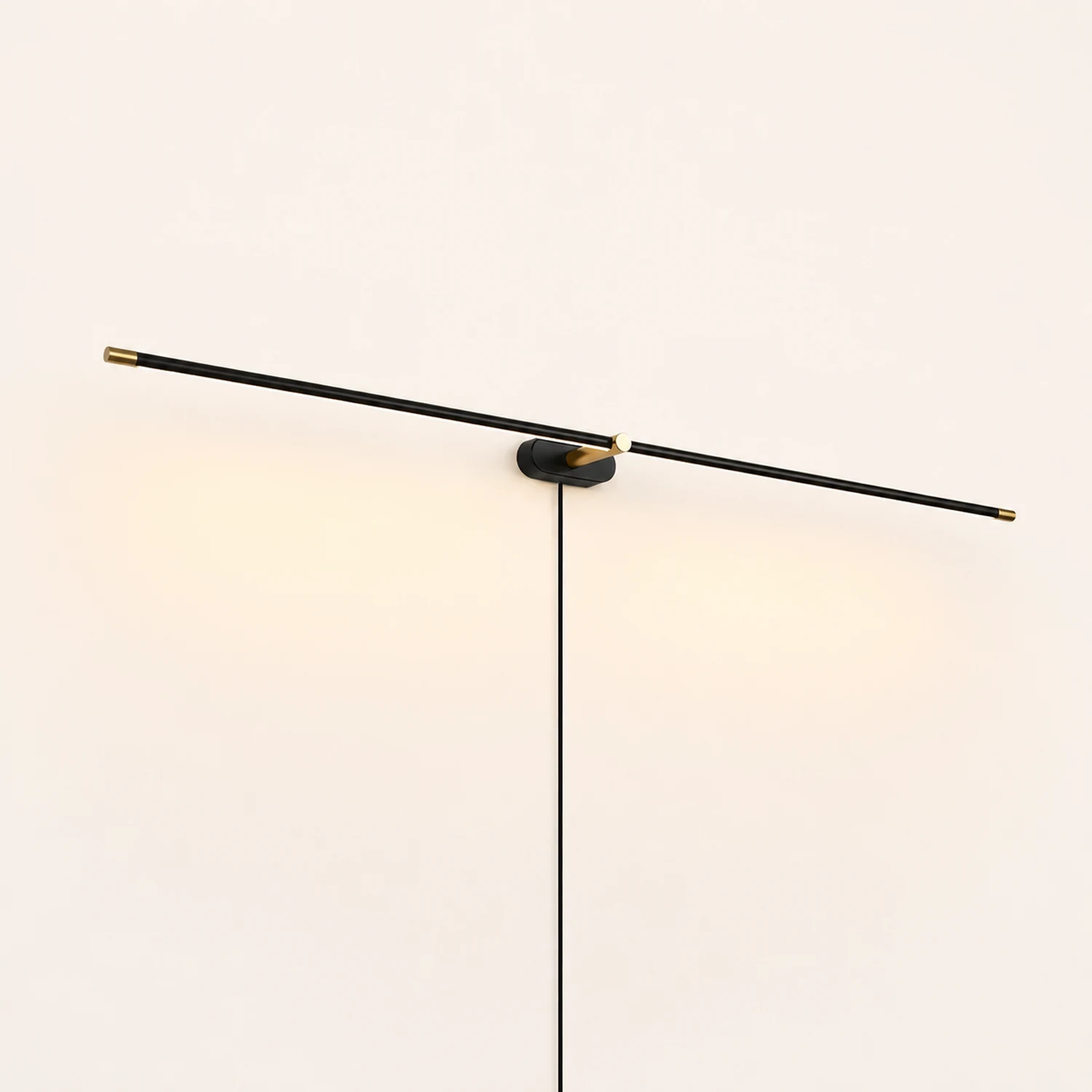 Minimalist Linear Plug-in Wall Lamp - Lumpaz