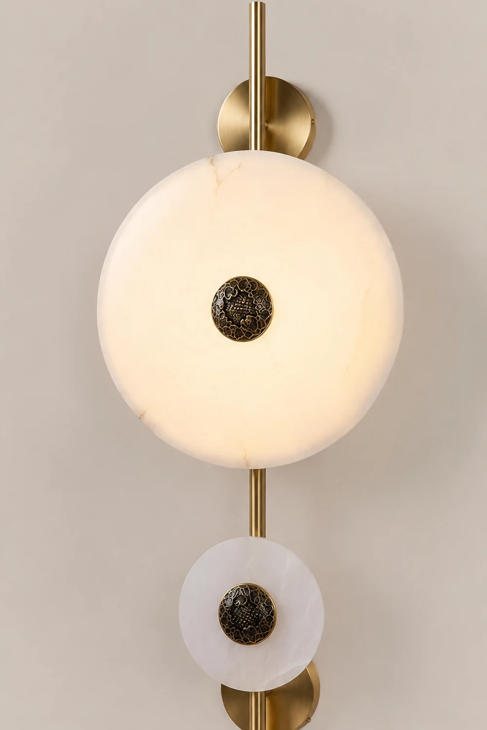 Alabaster Eclipse Wall Light - Lumpaz