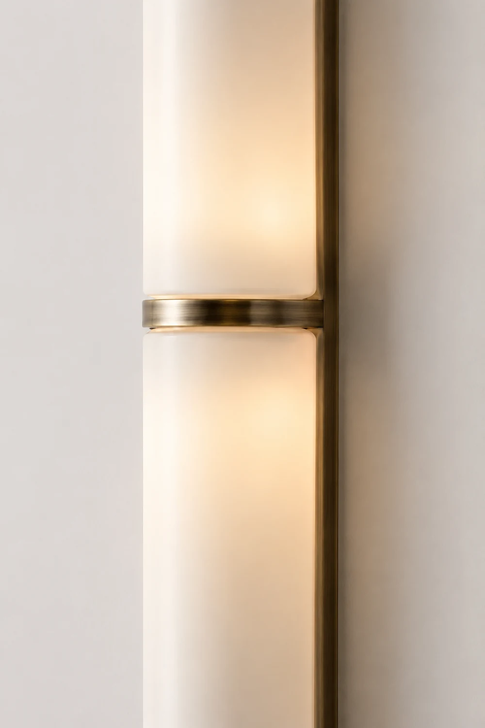 Ivory Glow Wall Sconce - Lumpaz