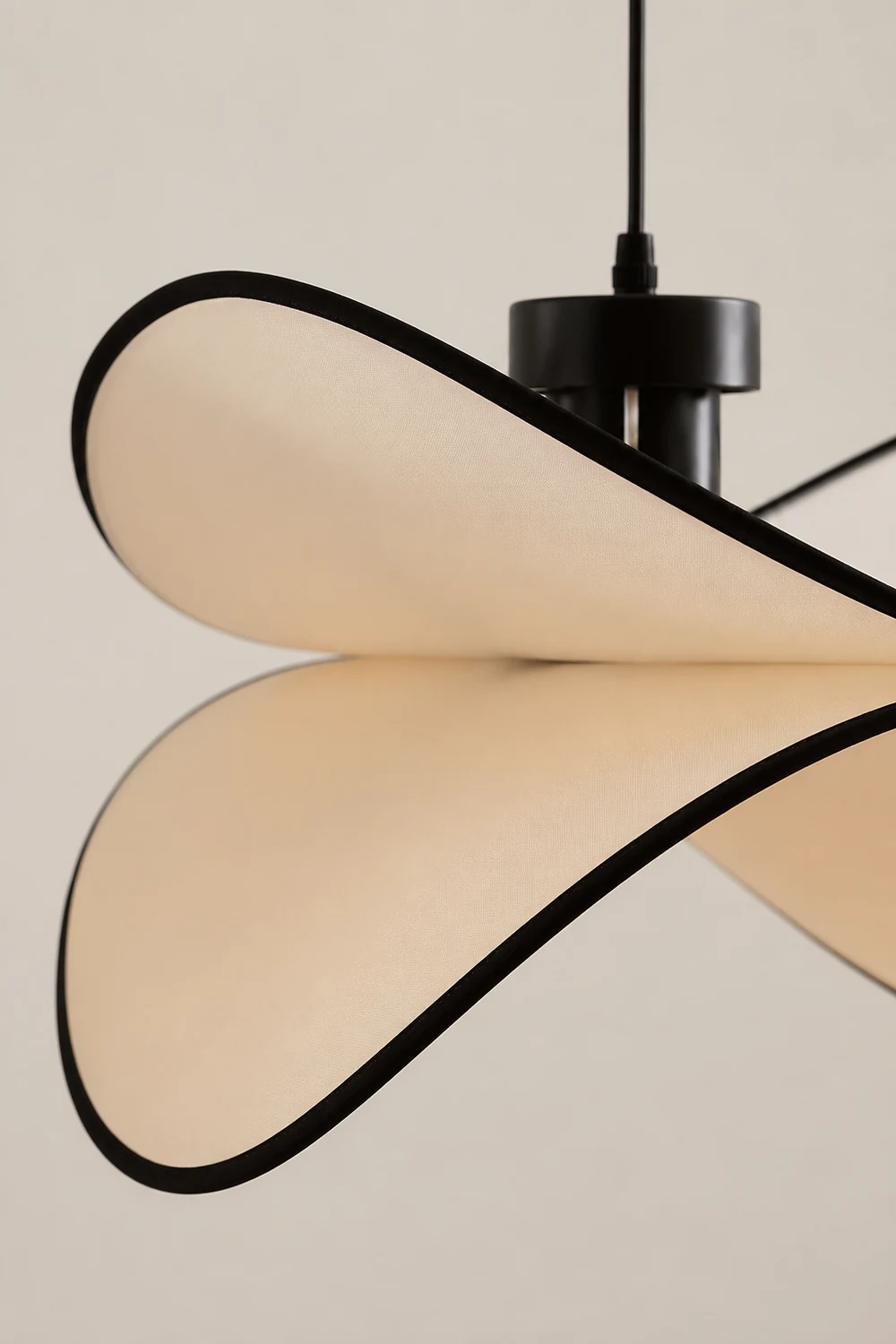 Petalo Pendant Lamp - Lumpaz