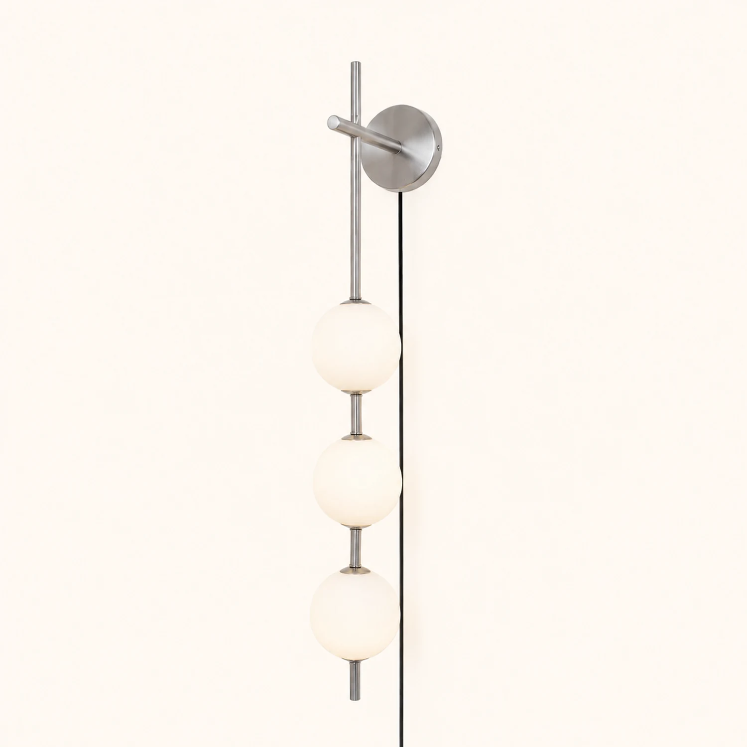 Vertical Globe Plug-in Wall Lamp - Lumpaz