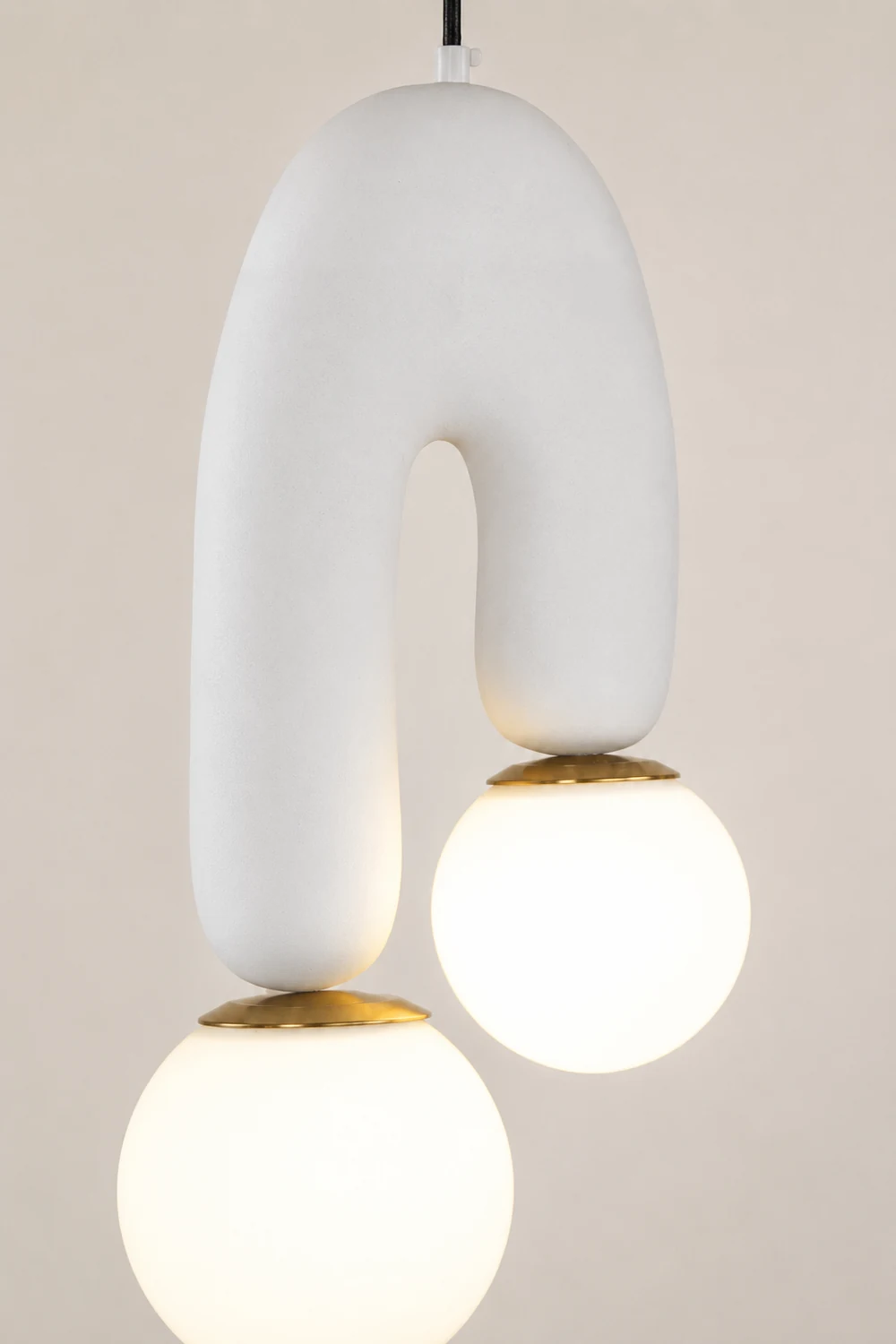 Oo Smooth Pendant Light - Lumpaz