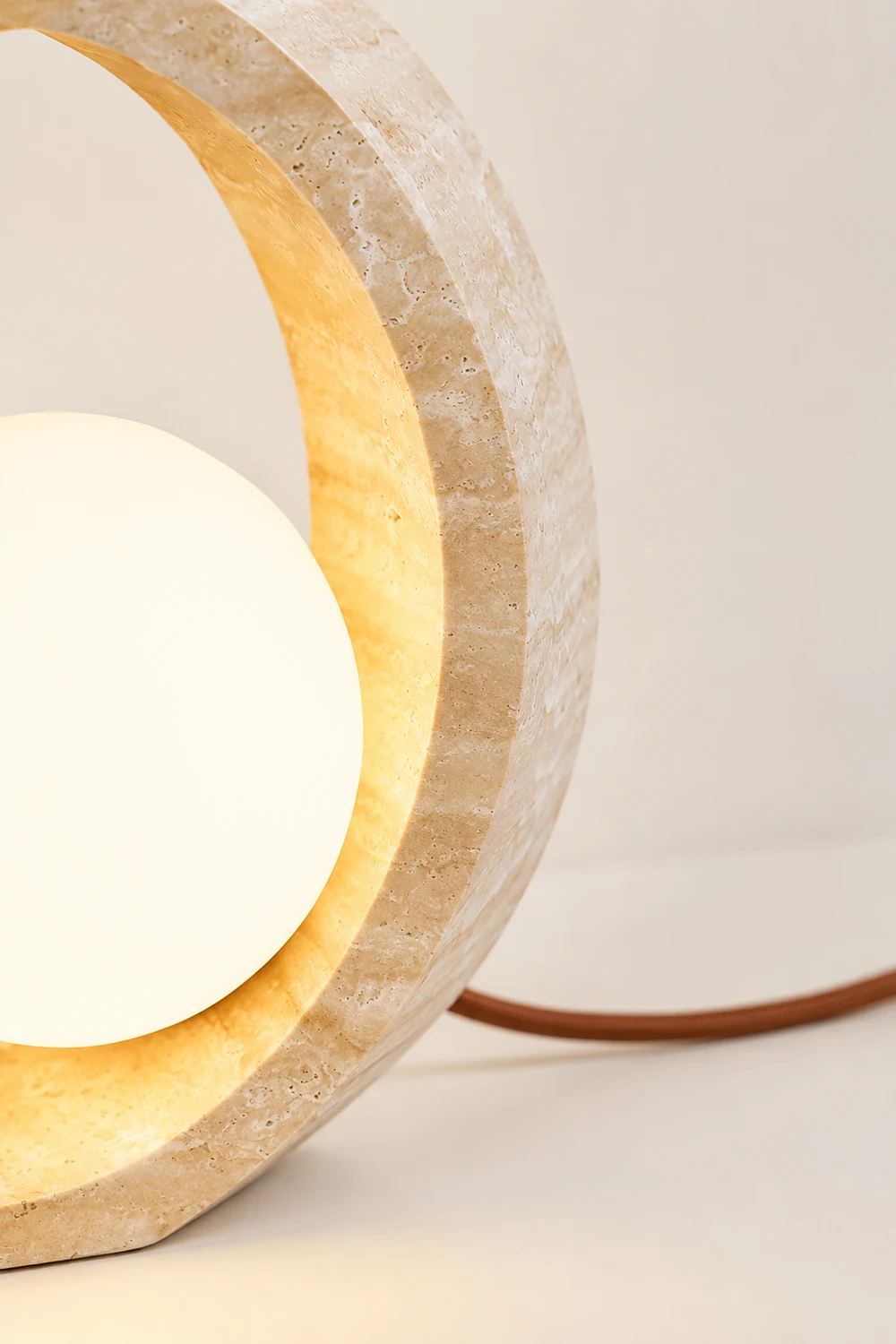Q Circle Table Lamp - Lumpaz