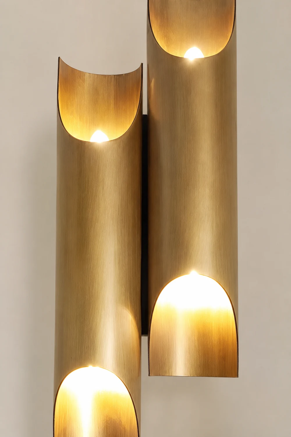 Callahan Brass Wall Lamp - Lumpaz