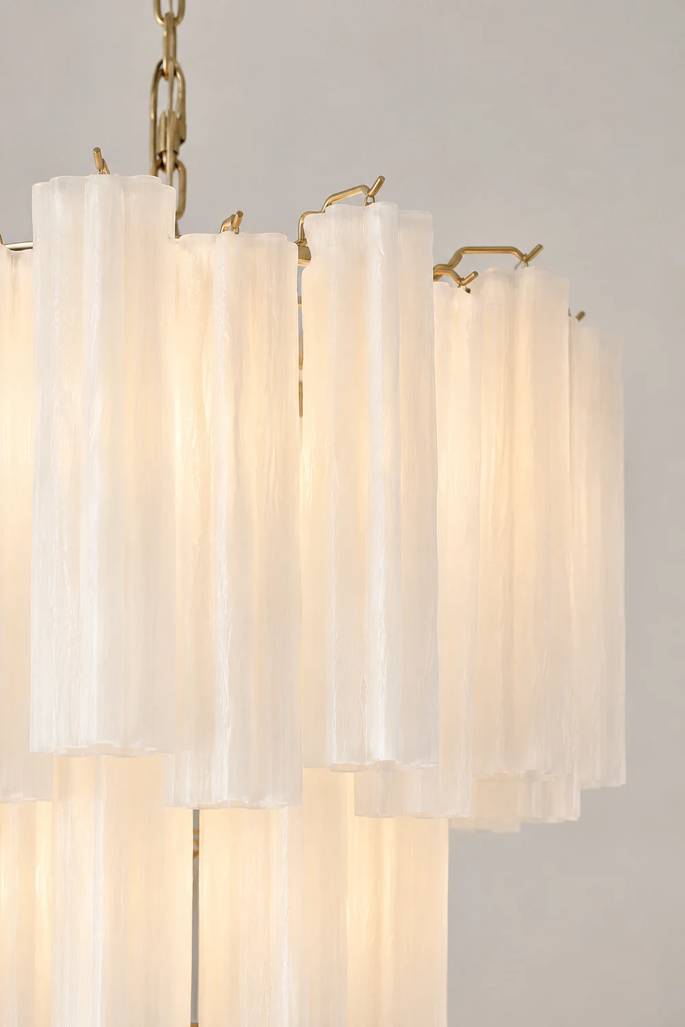 Starlight Frosted Mist Chandelier - Lumpaz