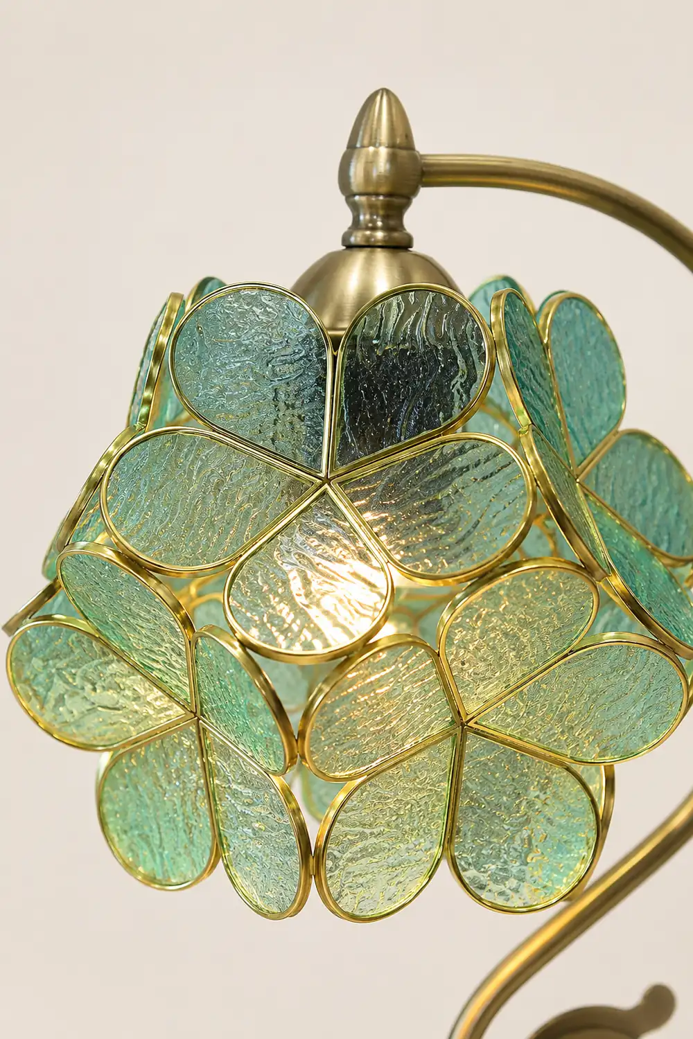 Aurelia Leaf Table Lamp - Lumpaz